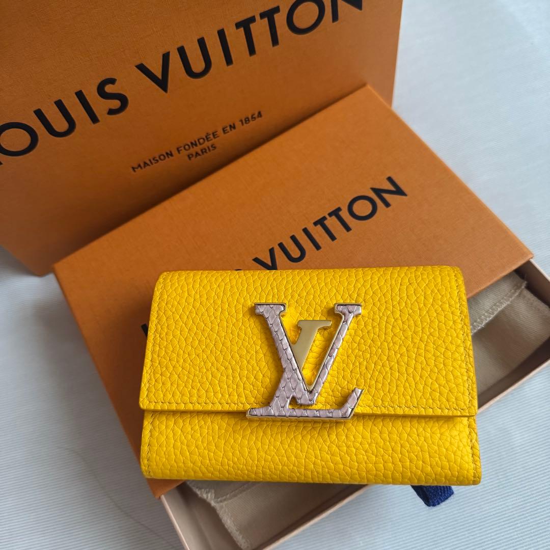 新作 日本限定 LOUIS VUITTONポルトフォイユ・カプシーヌ コンパクト