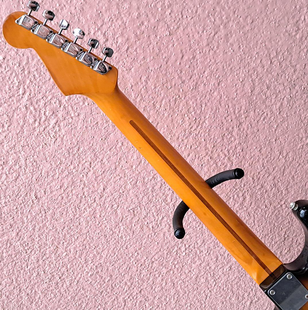 □FERNANDES RST STRATOCASTER LIMITED ストラト - メルカリ