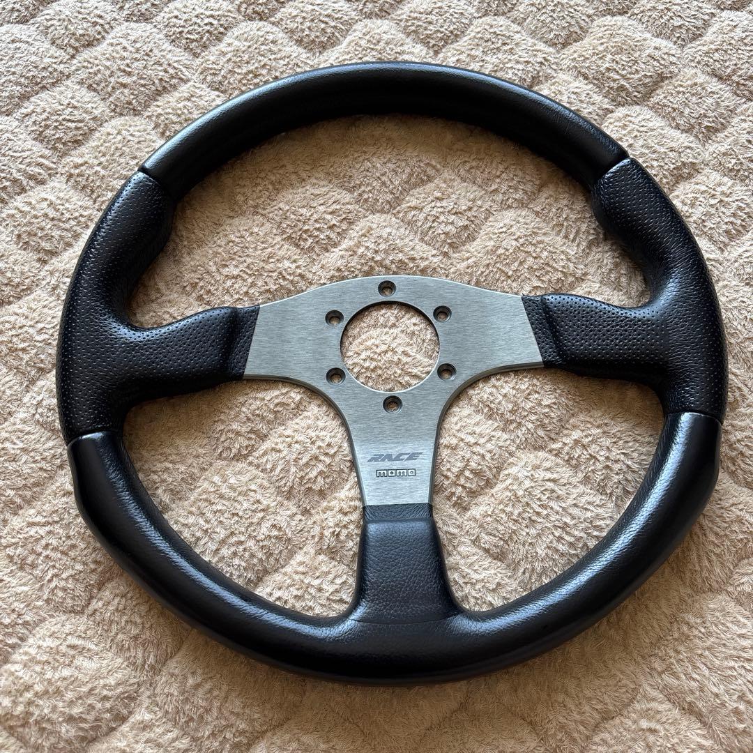 Momo ステアリング Amazon | モモ(Momo) ステアリング MOD.08 35パイ BK M-59