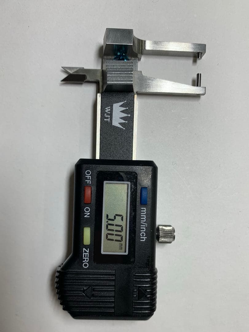 チ*介様 天然ブルージルコン 1.905ct