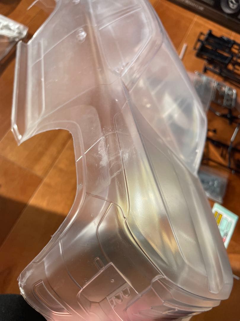 トヨタ ランドクルーザー 300 RCカーキット バッテリーは付属しません