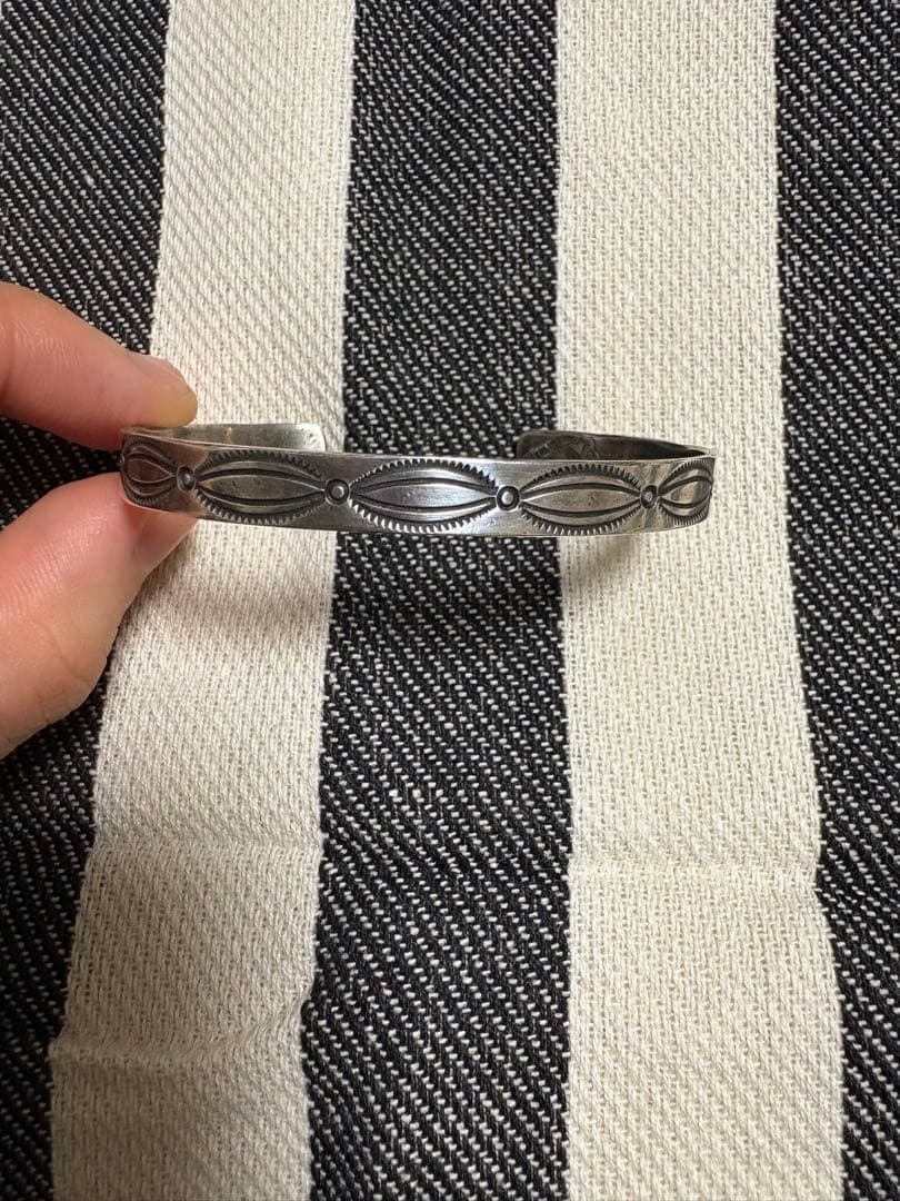 インディアンジュエリー　ナバホ　アーノルドグッドラック　AG バングル Indian jewelry / Navajo BANGLE (ARNOLD GOODLUCK)