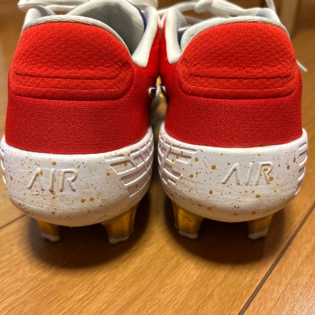 レア！ナイキ 野球 オーダースパイク ホワイト/レッド/ゴールド