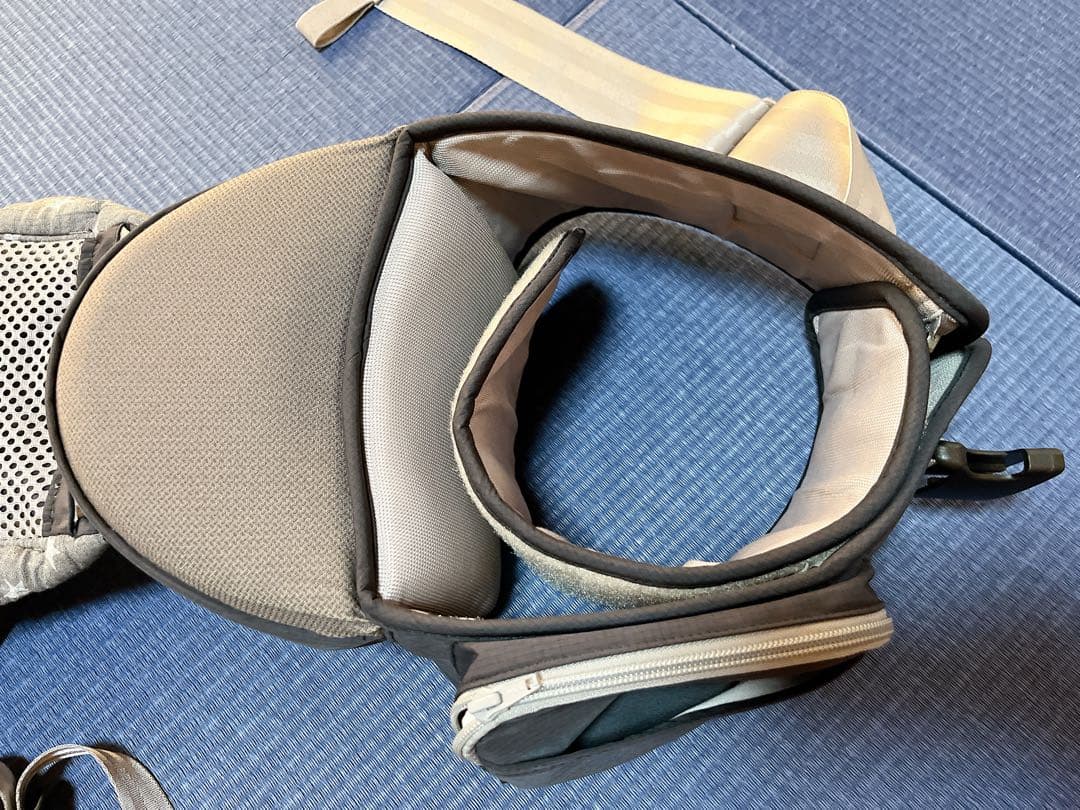 【美品】ミキハウス×ポグネー ベビーキャリア 抱っこひも 星柄ブラック