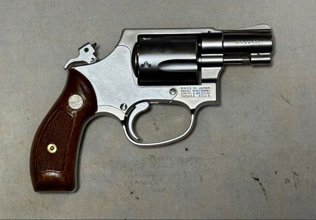 HW樹脂製 タナカ S&W M60 .38spl チーフ2inch 未使用極美品 - メルカリ
