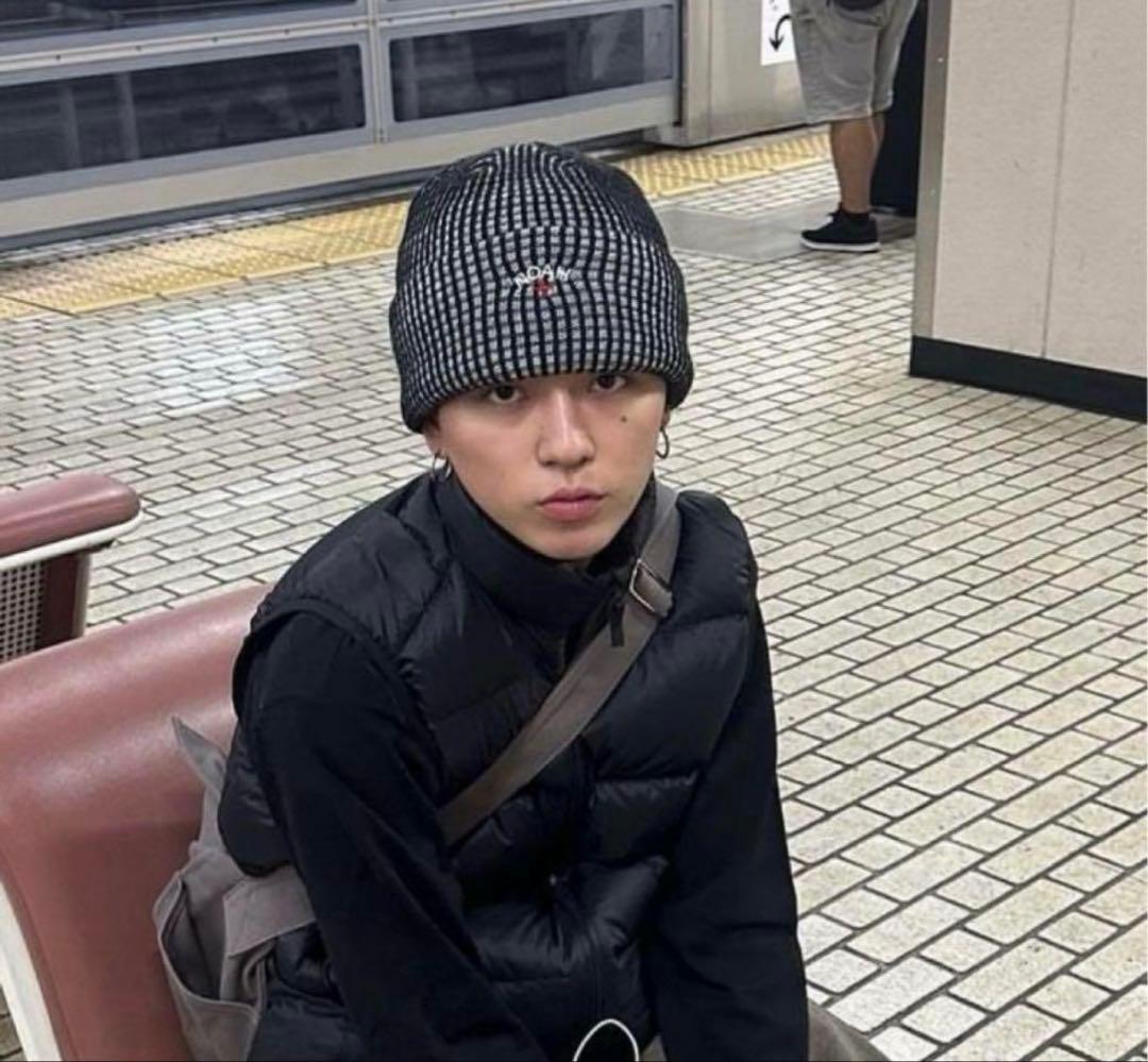 NOAH Tri-Color Beanie - メルカリ