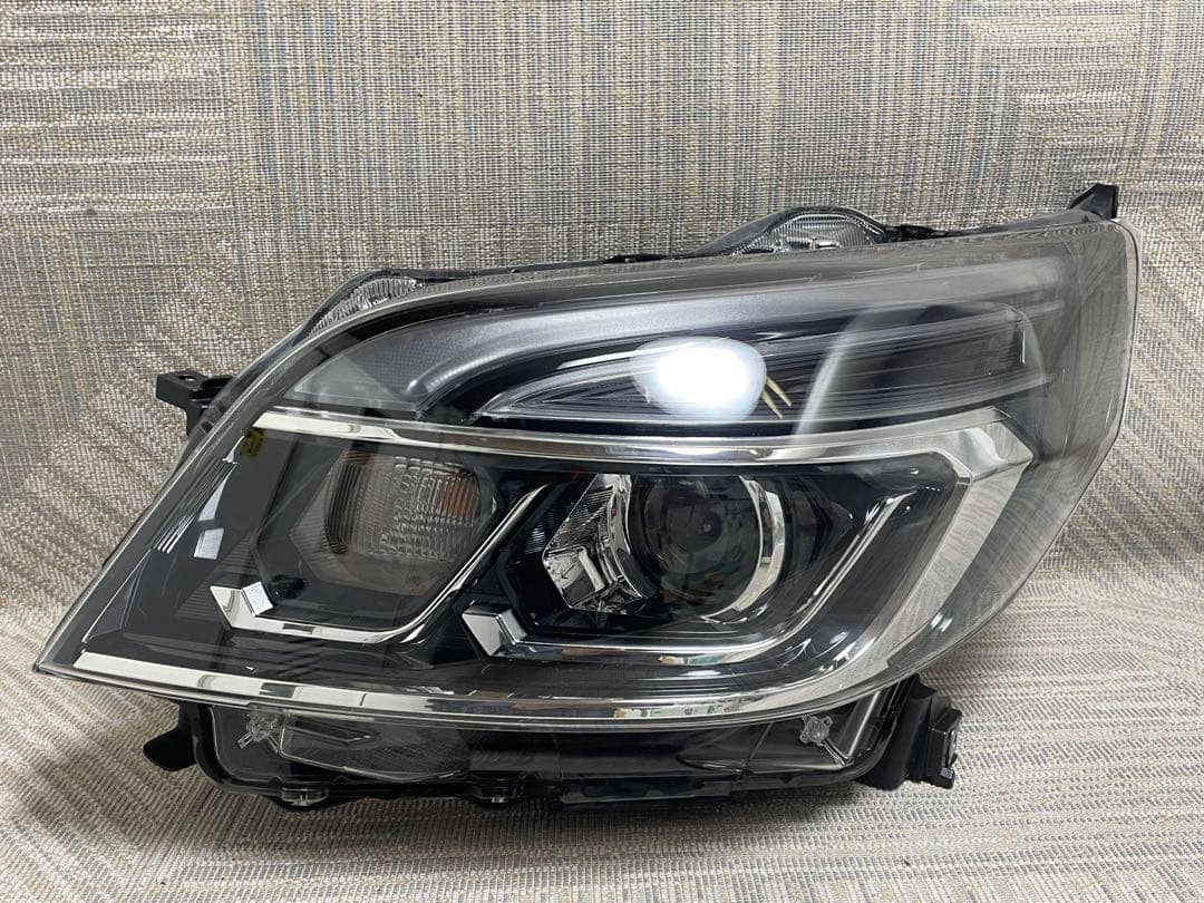 日産 デイズルークス B21A 左 ヘッドライト KOITO 100-67111 - メルカリ