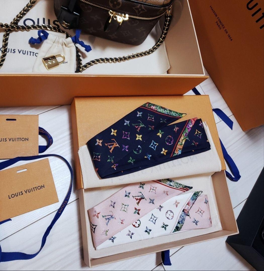 ピンク&ホワイト　Louis Vuitton スカーフ ピンク　ホワイト