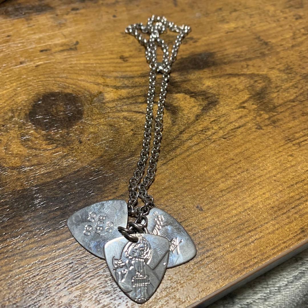 ヒステリックグラマー ギターガール ピックネックレス - メルカリ