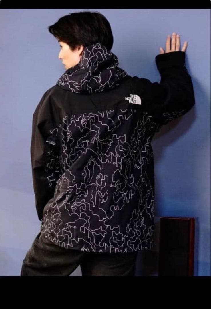 ☆激レア24AW☆ノベルティ☆M☆マウンテンライトジャケット☆ - メルカリ