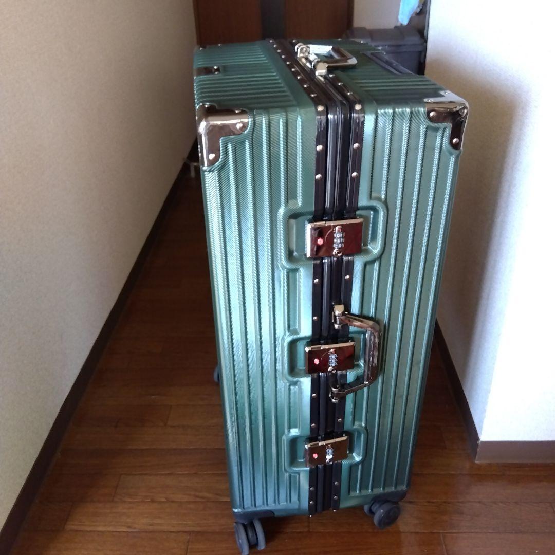 メタリックグリーン　アルミフレーム　ハード　スーツケース laborio キャリーケース スーツケース アルミフレーム ハードケース