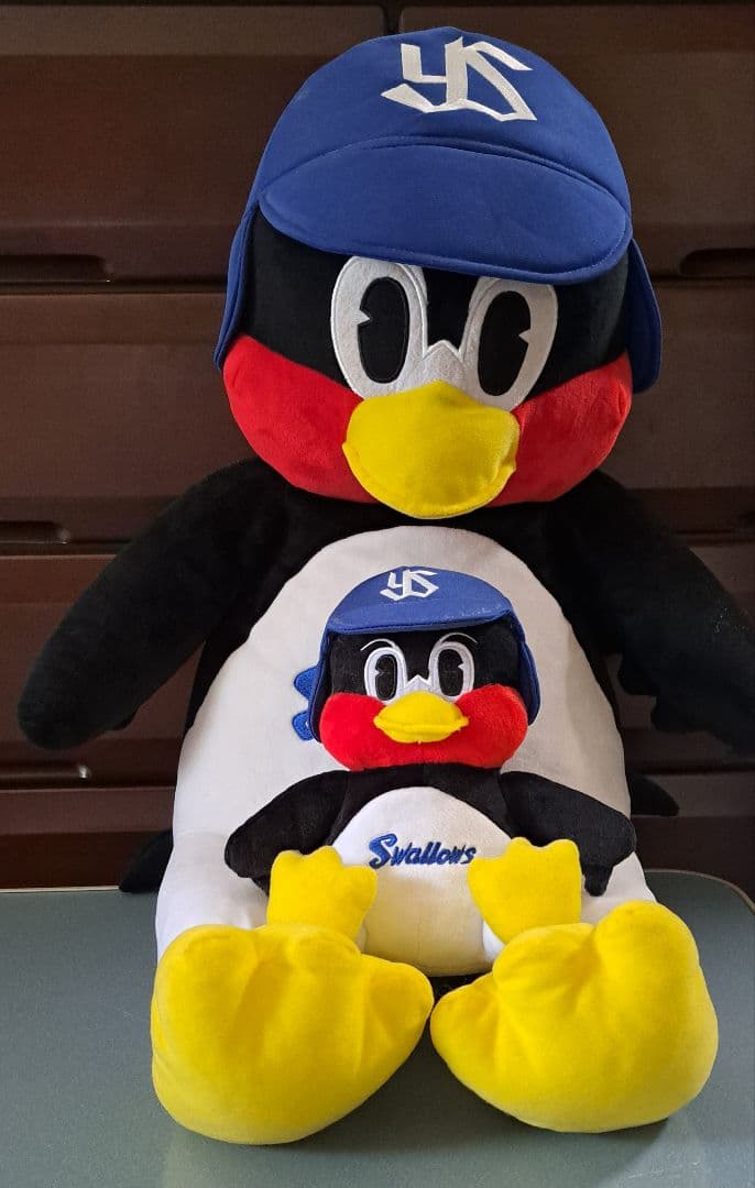 つば九郎☆ぬいぐるみ 特大と小 セット。 - メルカリ