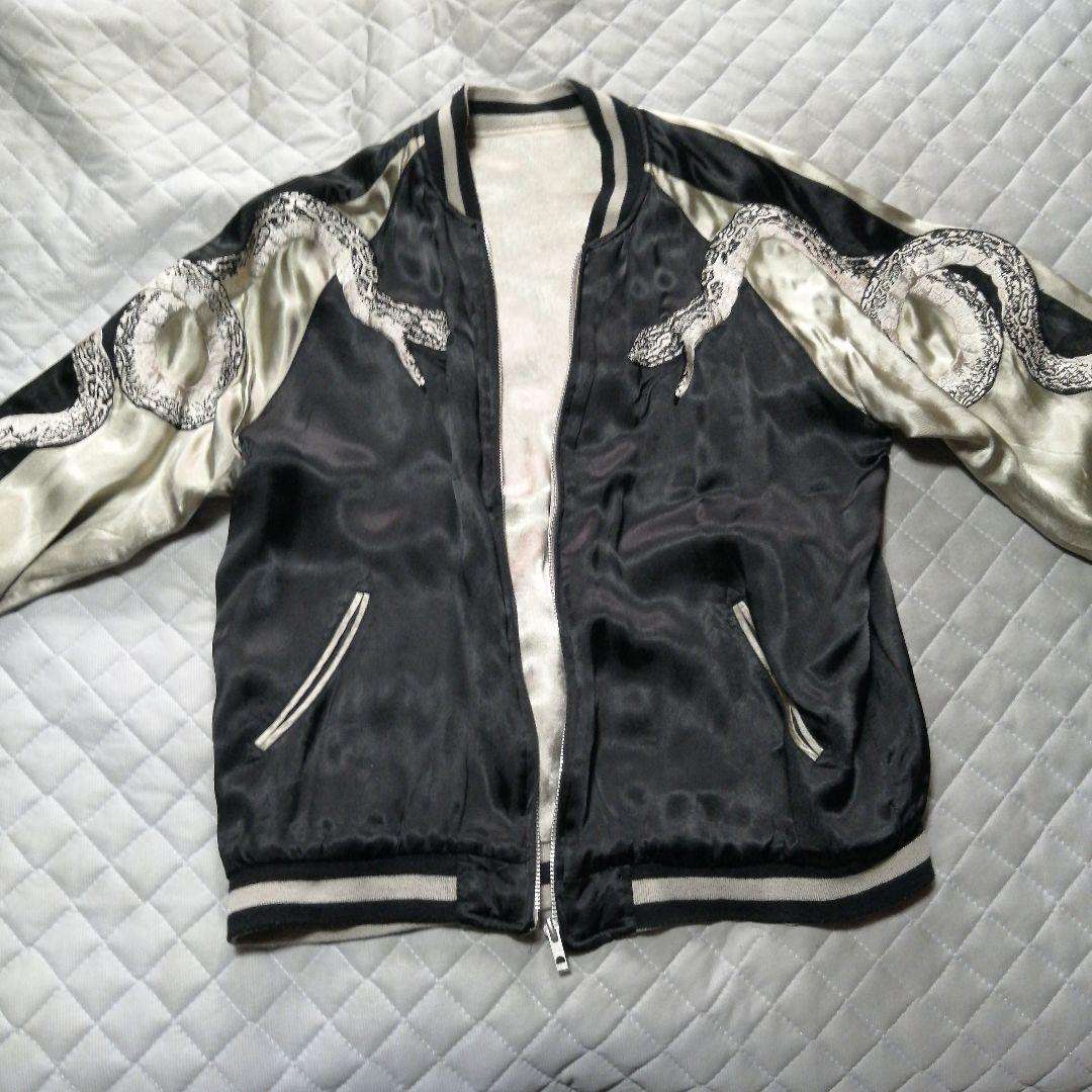 リバーシブルジャケット スカジャン 蛇＆薔薇 刺繍 - メルカリ