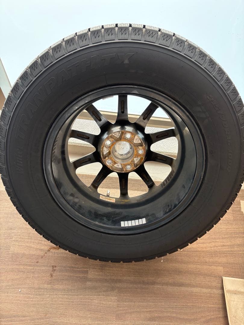 2024年製 美品 トランパス TX ウィンタータイヤ 215/70R16