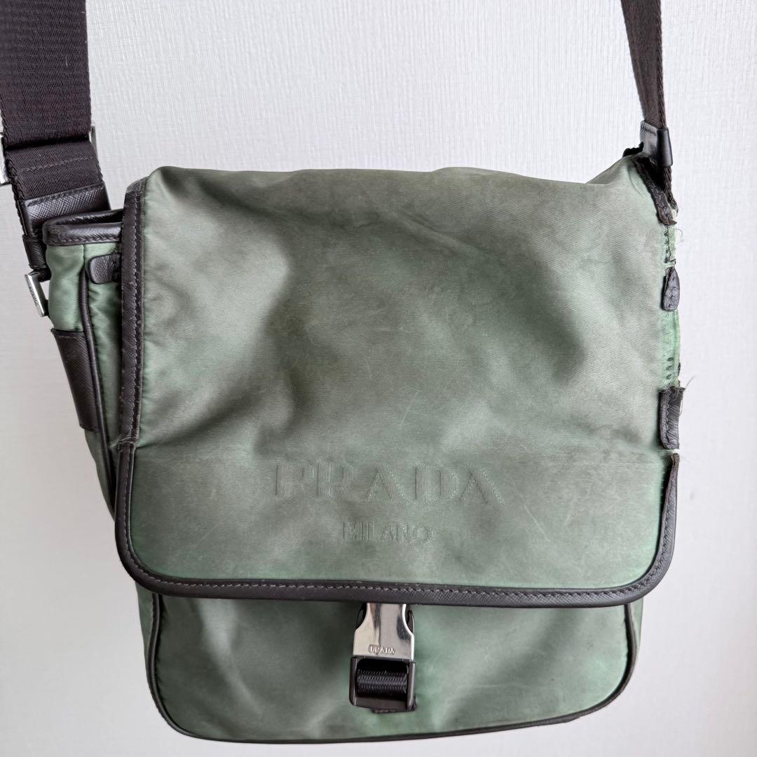 PRADA オリーブ グリーン ショルダーバッグ ナイロン PRADA - メルカリ