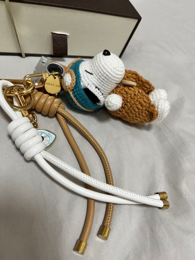 新品✴︎sticky zoo✴︎ スヌーピー バッグチャーム - メルカリ