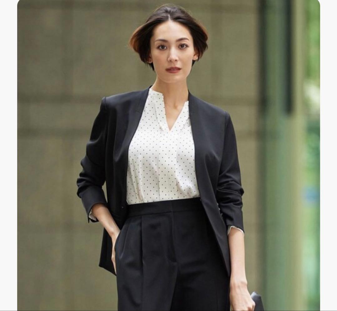 ICB【防シワ・速乾・洗える】Fied ノーカラージャケット 濃紺 サイズ4