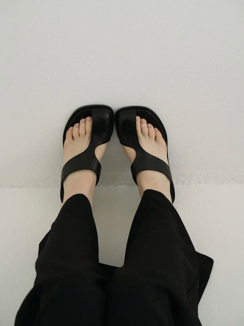 CLANE クラネ CURVED DESIGN SANDALS 37サイズ セール】CURVED DESIGN SANDALS（サンダル）｜CLANE（クラネ）の