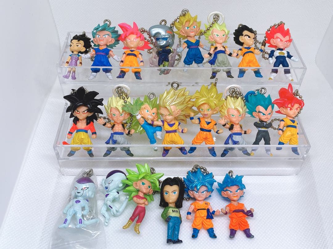 ドラゴンボール UDMキーホルダー まとめ売り - メルカリ