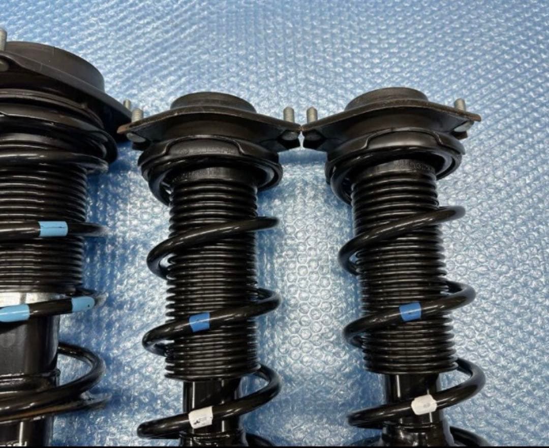 トヨタ86 zn6ザックスサスペンションセット Yahoo!オークション - BRZ ZC6 86 ZN6 後期 純正 SACHS ザックスダンパ