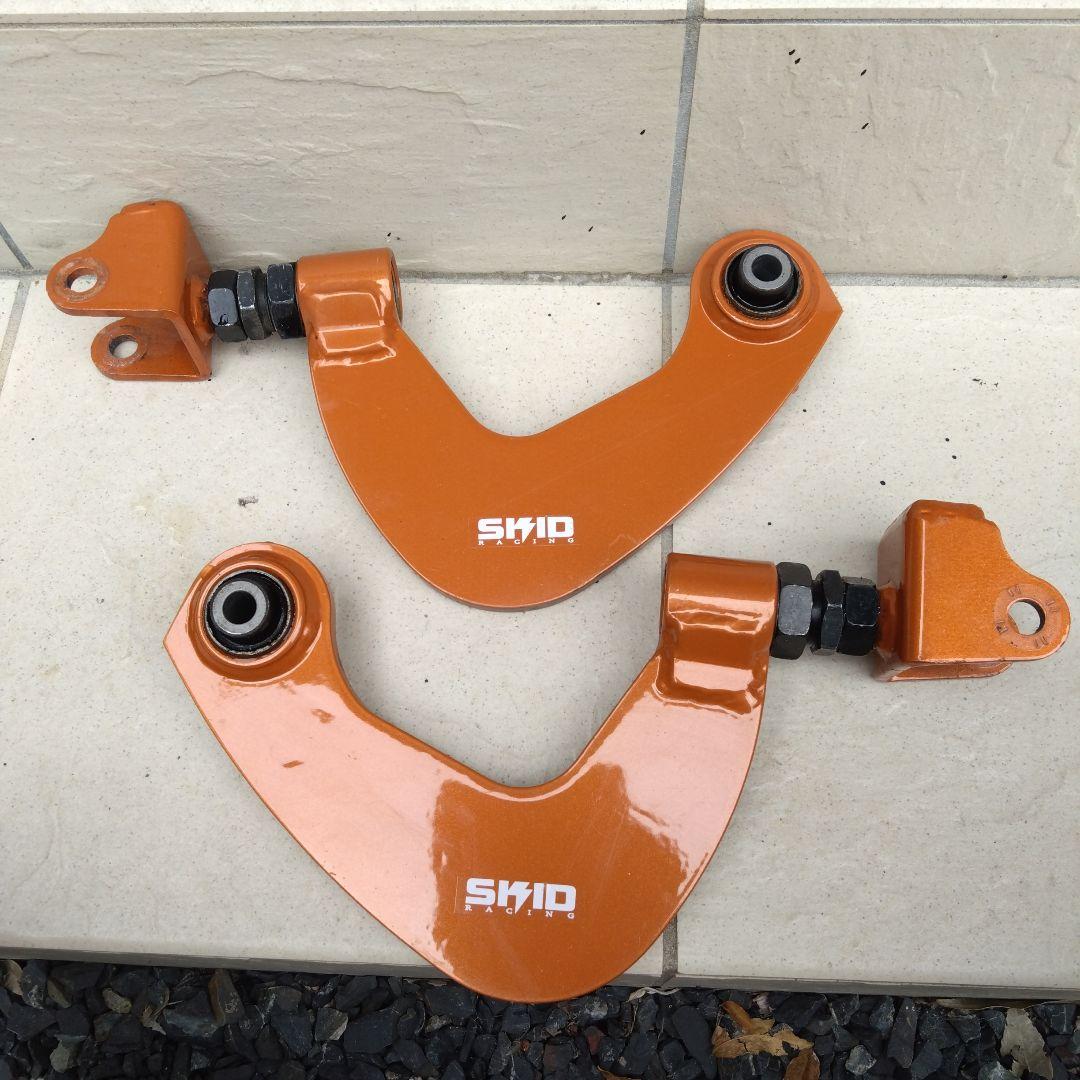 スキッドレーシング 50 プリウス 調整式アッパーアーム 使用期間３ヶ月 13d213d4.jpg