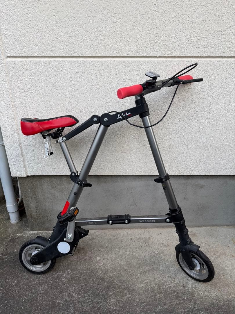 折りたたみ自転車 快適発想プレミアム】超軽量 折りたたみ自転車 11.2kg 8段変速 軽量