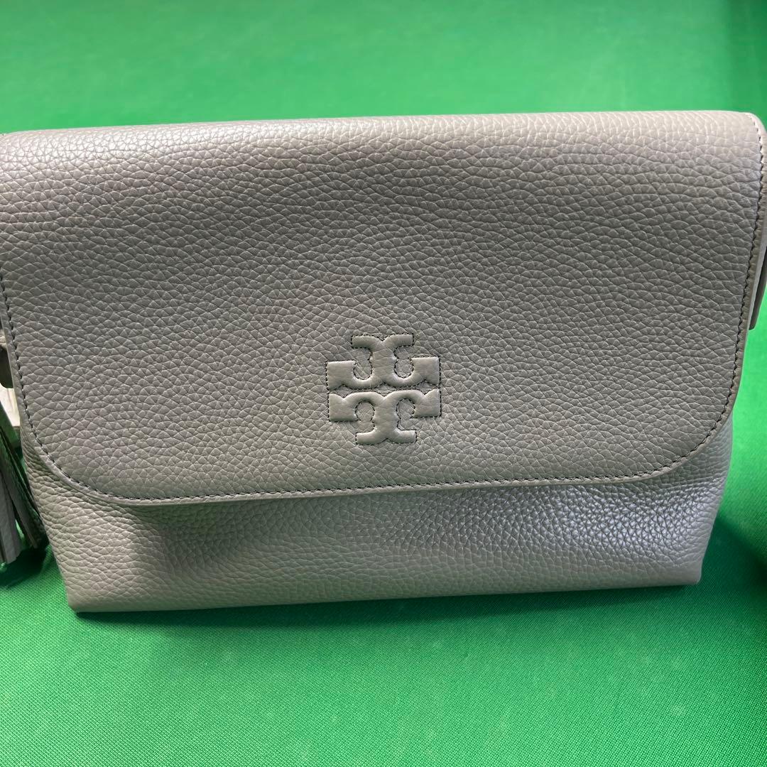 Tory Burch グレー レザー ショルダーバッグ - メルカリ