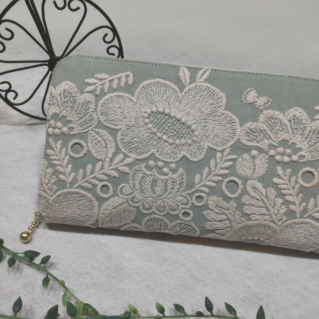 ミナペルホネン \" smile flower \" ハンドメイド 長財布 a06b5491b105a68bde3d8903fcaa79