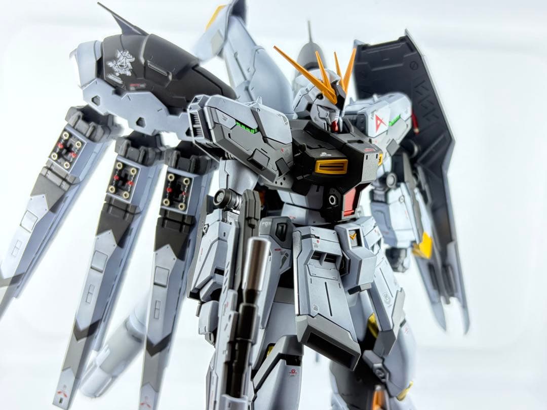 RG Hi-νガンダム νガンダムカラー全塗装完成品 - メルカリ