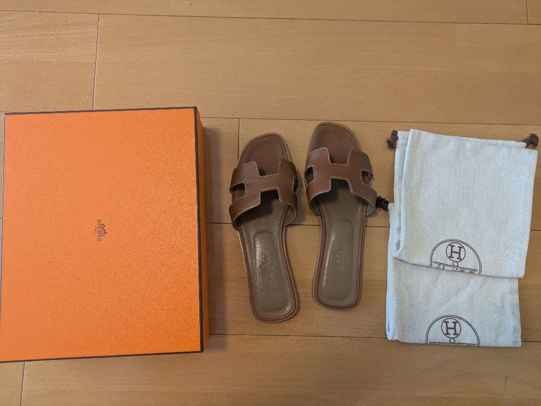 HERMES エルメス サンダル 《オラン》