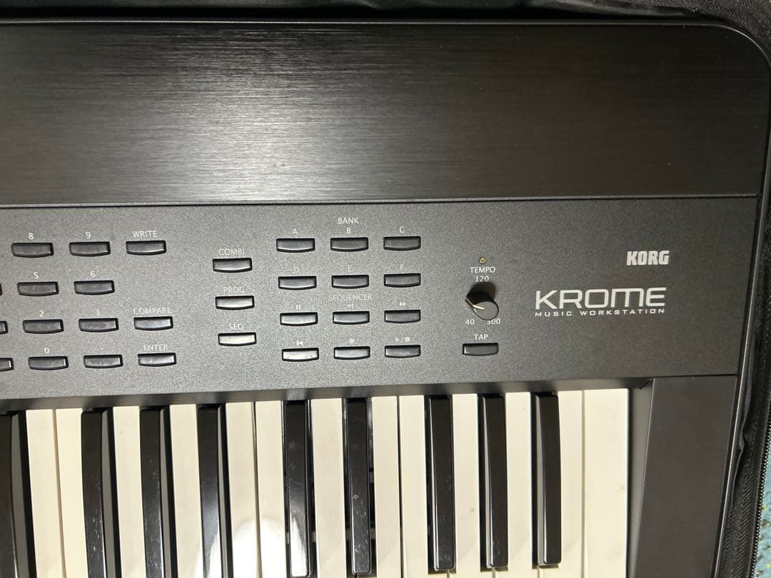 KORG KROME 61鍵 シンセサイザー ミュージックワークステーション