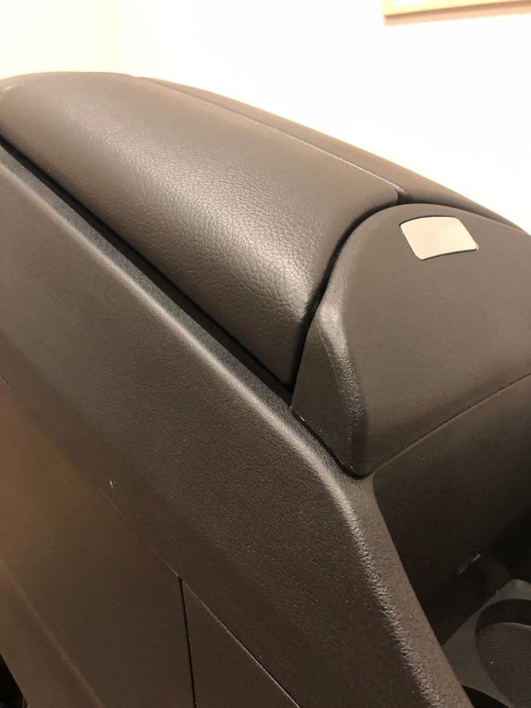 w447 RHD v220d 新型vクラス　専用センターコンソールキット新品