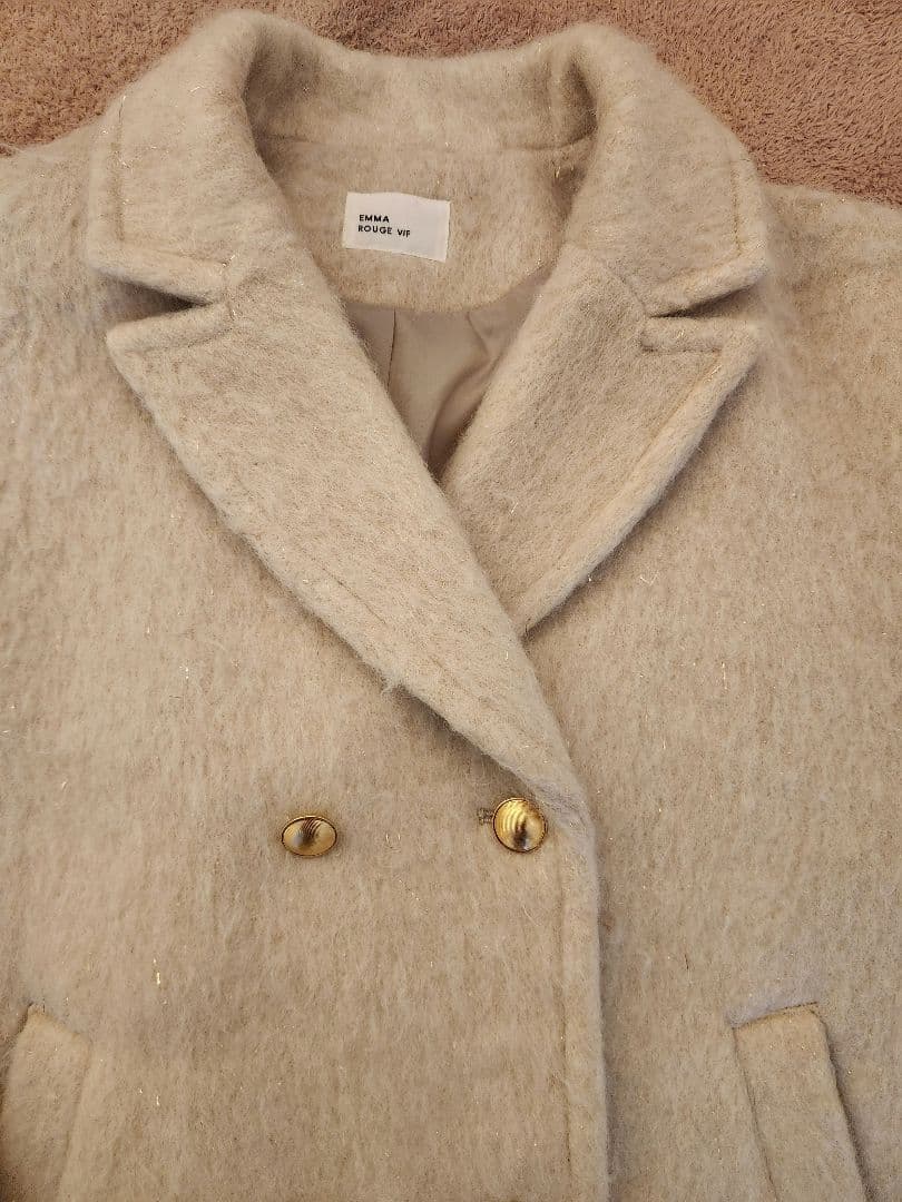 EMMA ROUGE VIF ラメシャギースライバーピーコート ベージュ - メルカリ