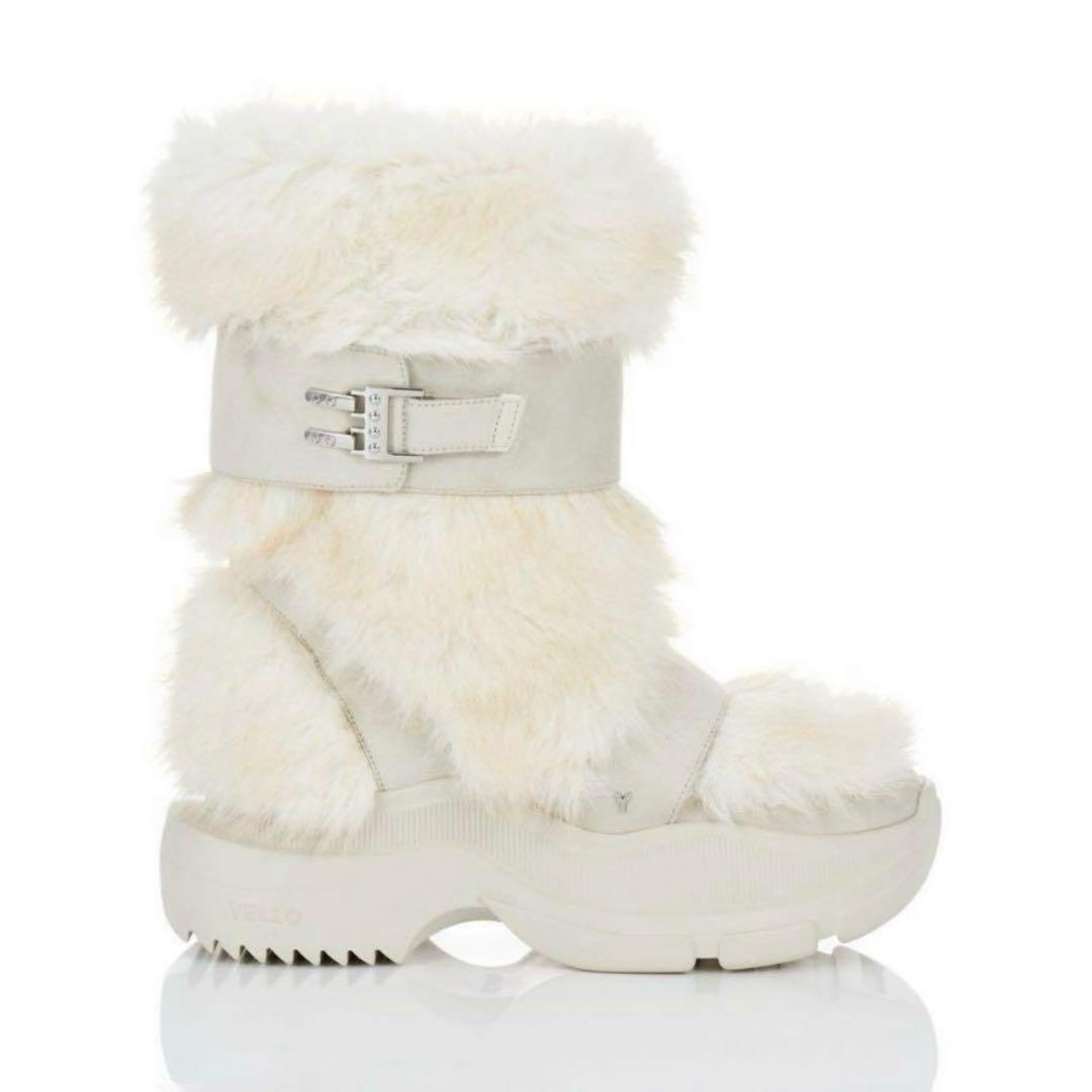 yello ファー ブーツ ホワイト Lサイズ - メルカリ