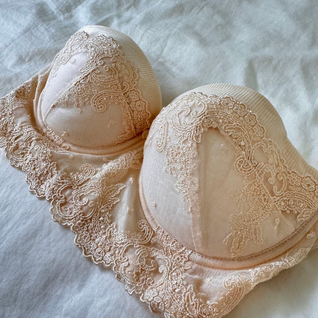 FOUR SIS ＆ CO. フォーシス アンド カンパニー　ブライダル