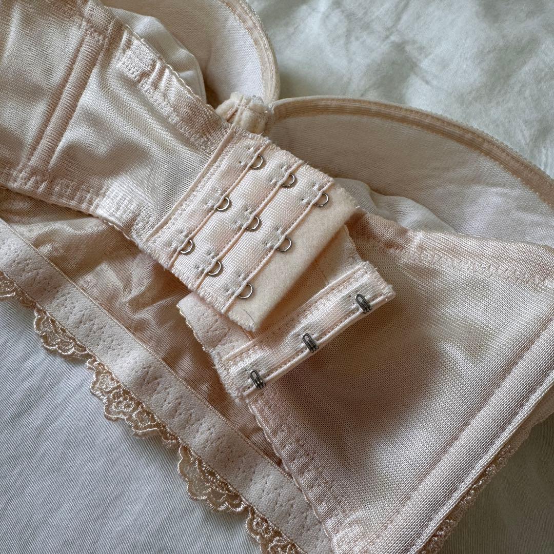 FOUR SIS ＆ CO. フォーシス アンド カンパニー　ブライダル