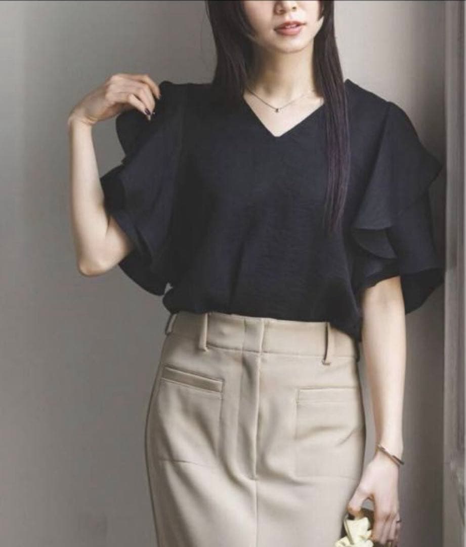 Noble★2024 黒 ファジーリネンラッフルブラウス ノーブル NOBLE リネンフロントラッフルブラウス プルオーバー 黒 /CX