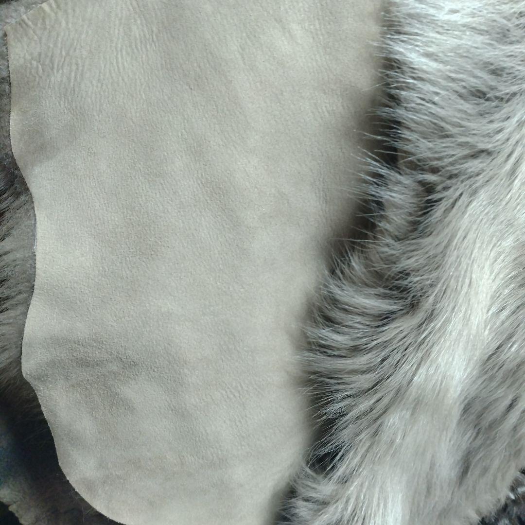 ムートンマフラー✩ショール✩ムートン✩柔らか✩ラムレザー✩留め具は