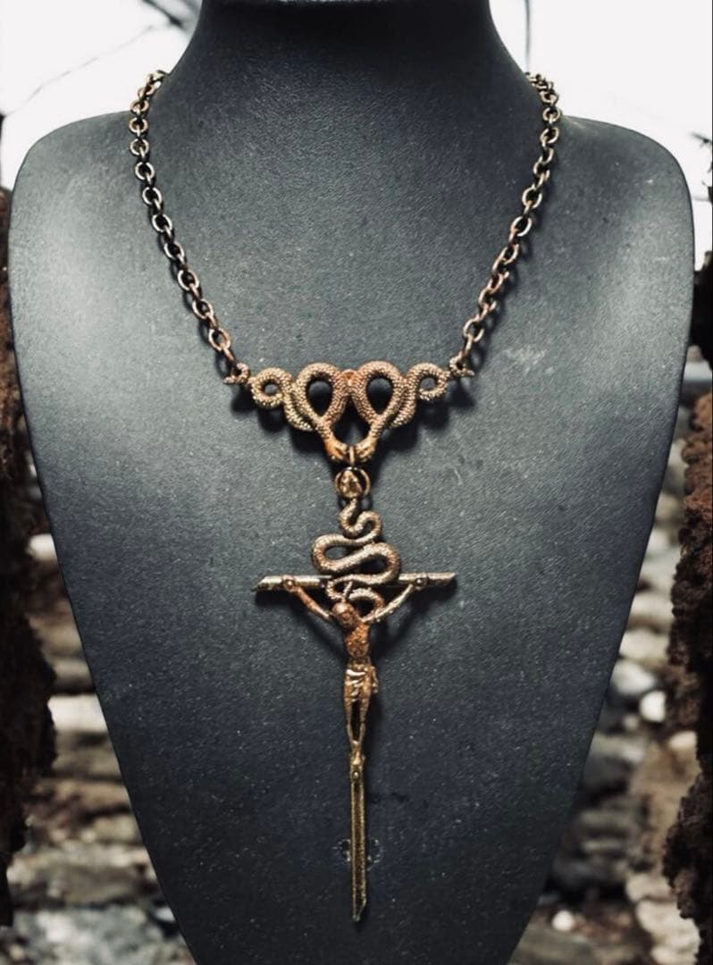 ☆1点物☆ジャンポールゴルチエ☆アンティークロザリオスネーククロス