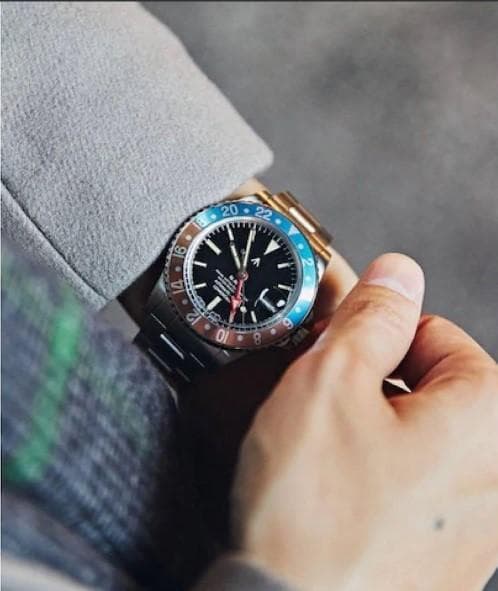 ★ ナバルウォッチ EDIFICE別注 GMT 40.8mm NH34 ペプシ