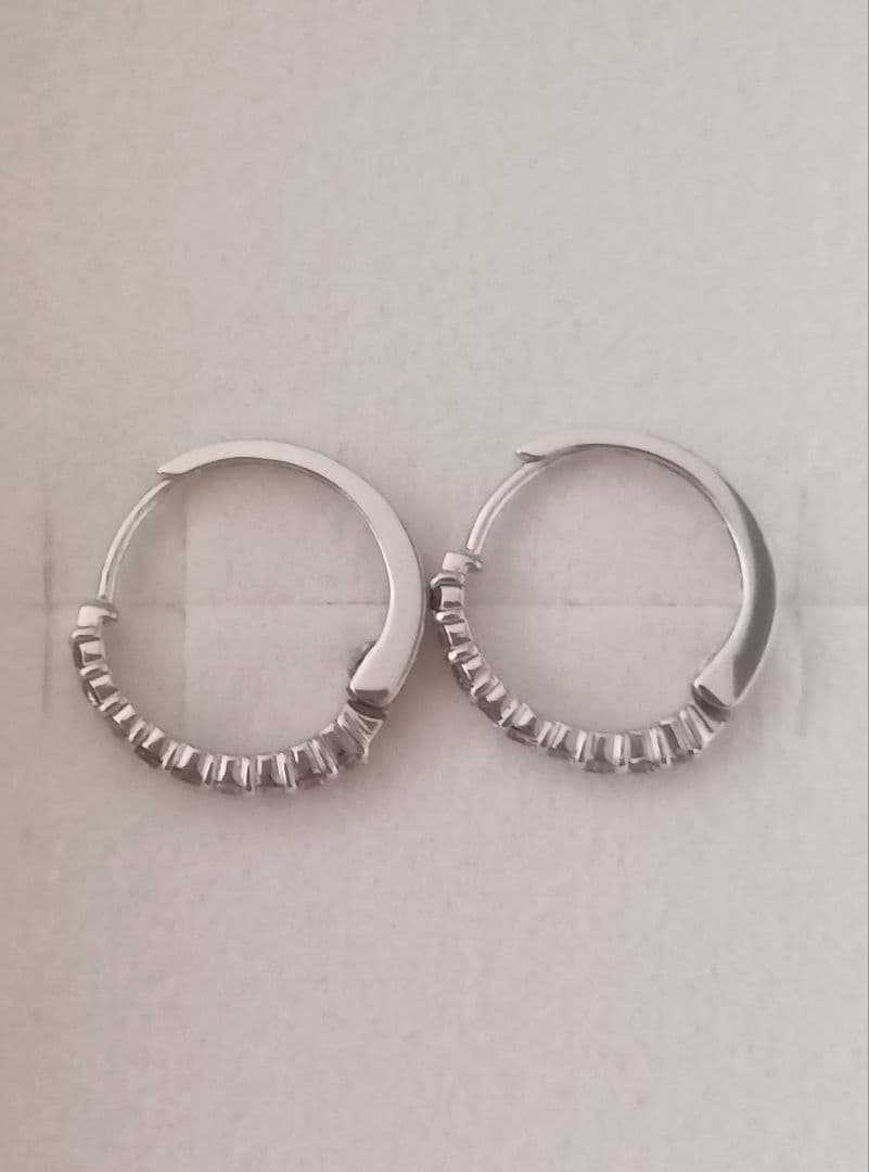 K10 ホワイトゴールド トータル 0.2ct ダイヤモンドピアス