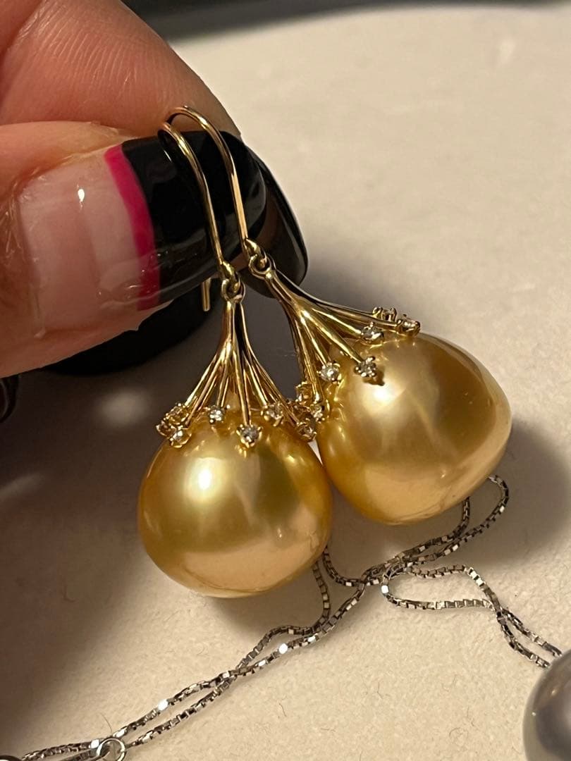 美品！白蝶ゴールデンパールピアスダイヤモンドk18真珠科学研究所