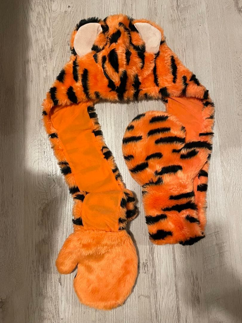 ディズニー ティガー マフラー ファンキャップ 被り物 - メルカリ