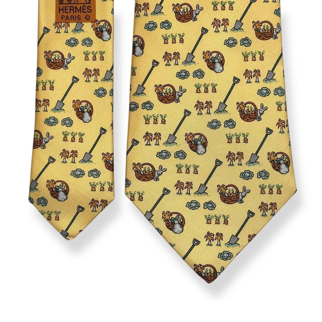 極美品✨HERMES ネクタイ エルメス 可愛い うさぎ アニマル 総柄【D