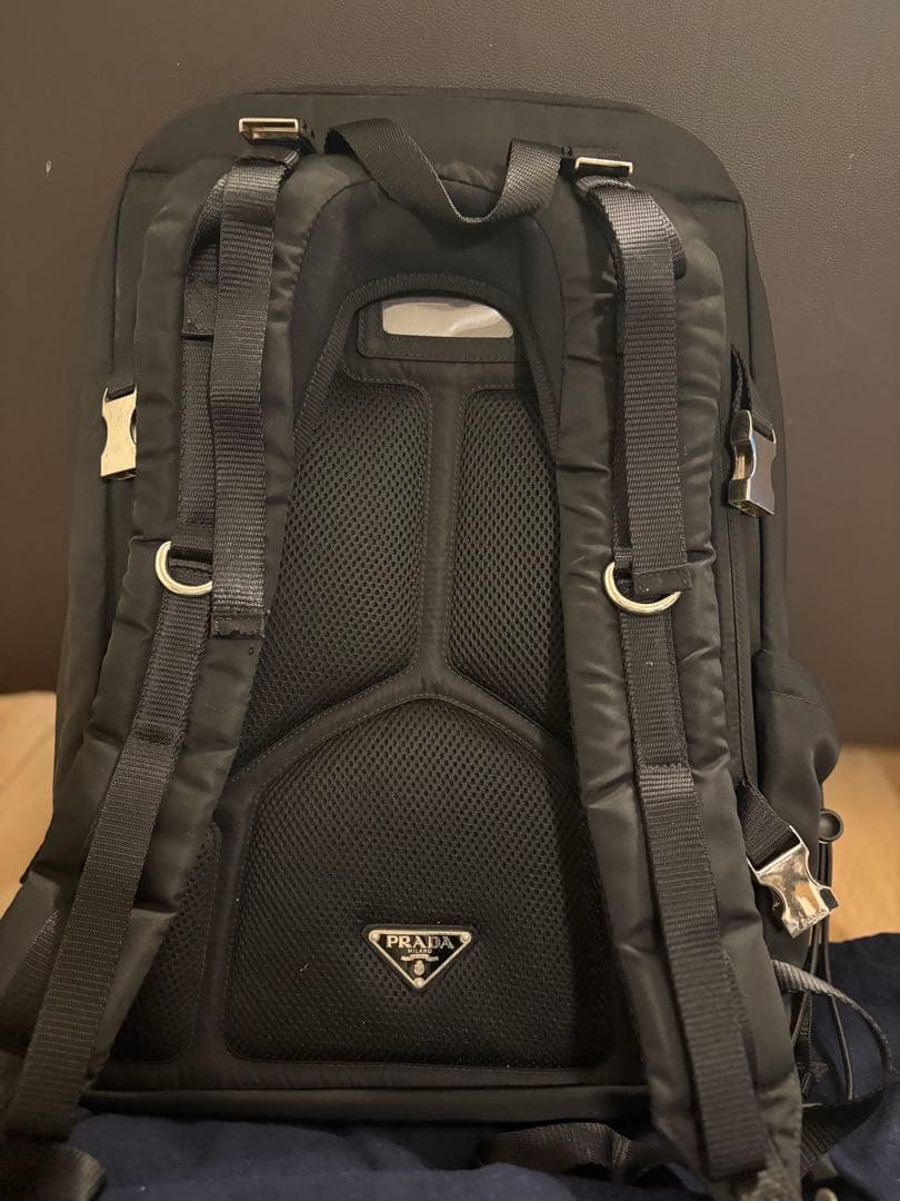 プラダ　ナイロン　リュック　ユニセックス　PRADA