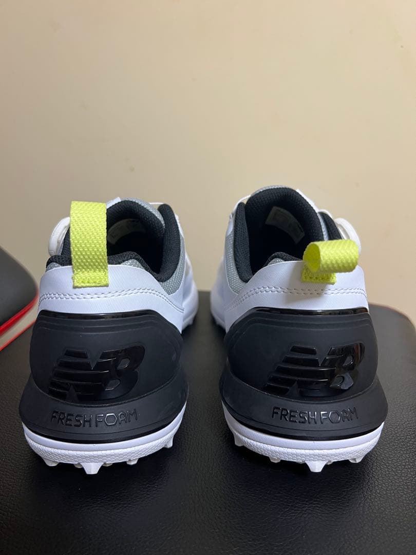 ニューバランス ゴルフシューズ 女性用 23.5cm