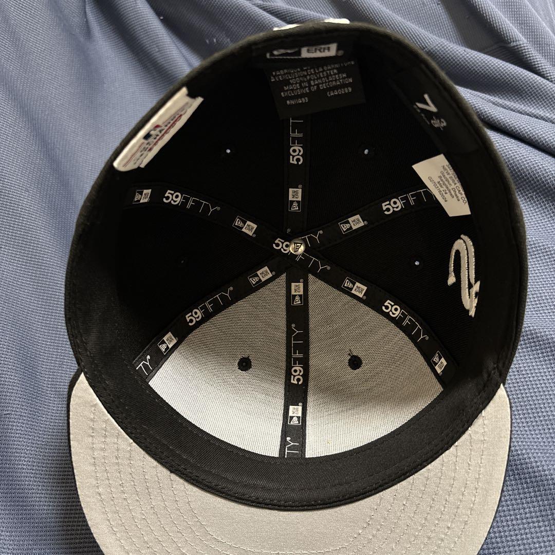 シュプリーム ニューエラ ホワイトソックス ブラック キャップ 7 3/8