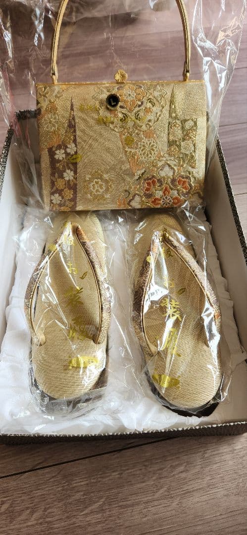 二時間ラストセール皇室御用達　菊之好　草履　最高級バッグセット 楽天市場】皇室ご用達 菊之好 きくのこのみ バッグ 草履 振袖