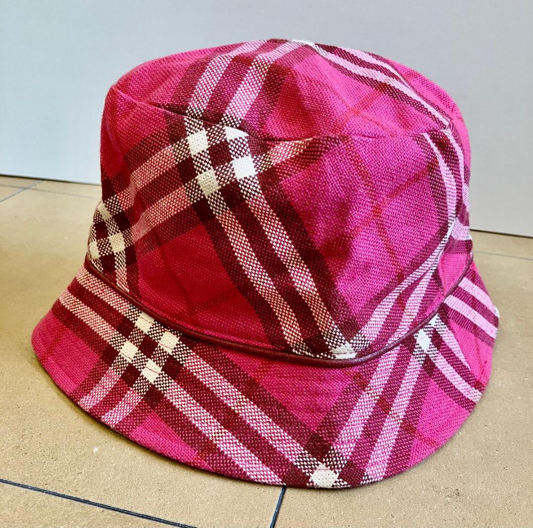未使用品】バーバリーロンドンブルーレーベル帽子ノバチェックバケット