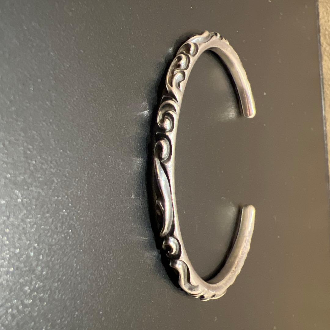 クロムハーツ スクロールバングル ブレスレット クロムハーツ ブレスレット（Chrome Hearts）スクロール バングル